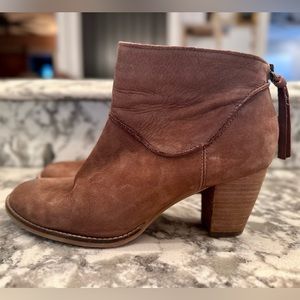 Crown Vintage by Fergie suede booties